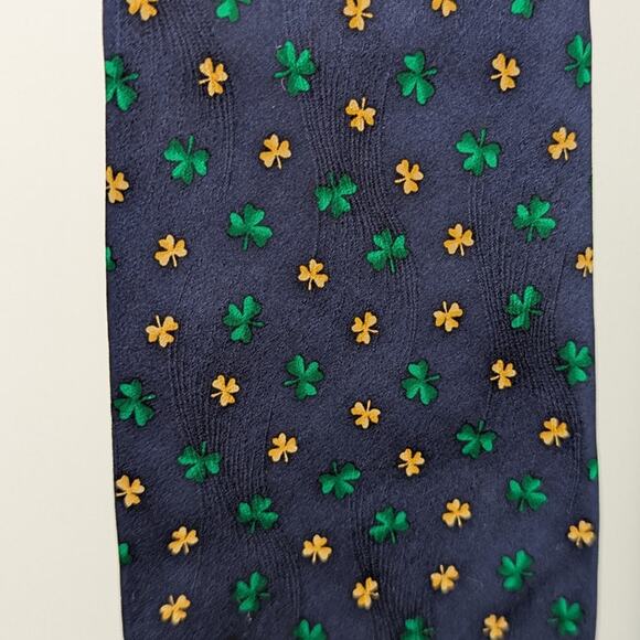 100% Silk Blue, Gold, & Green Clover St. Paddy's Day Neck Tie Made in USA - Picture 1 of 5